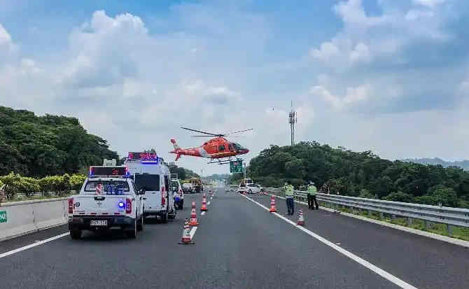 阜康高速公路汽车救援案例