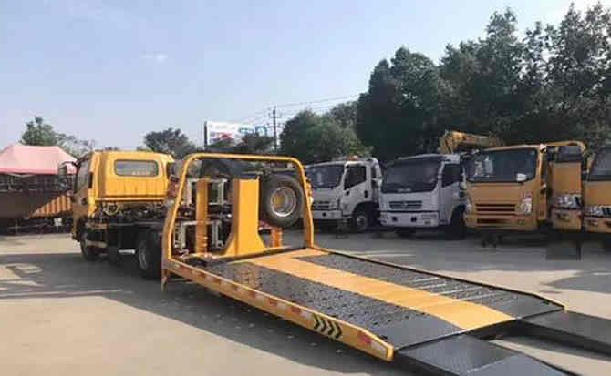 阜康汽车中途维修案例